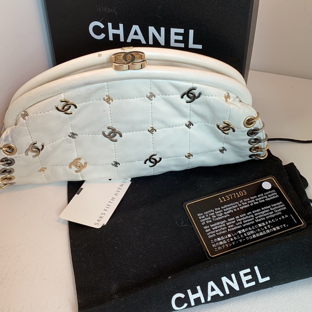 🤍 CHANEL Rare Lucky Charms CC Logos White Clutch Leather Rock Studded Punk 🤍 Bag